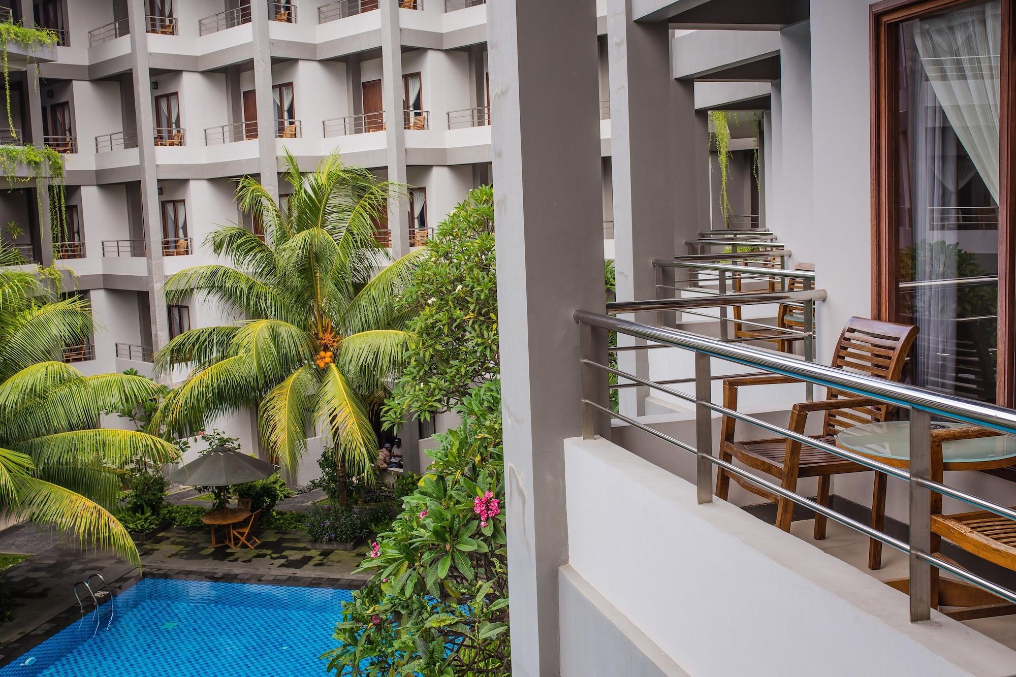Lombok Garden Hotel Матарам Экстерьер фото