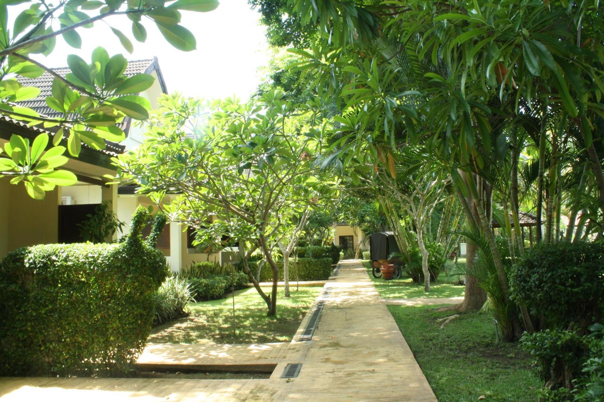 Lombok Garden Hotel Матарам Экстерьер фото