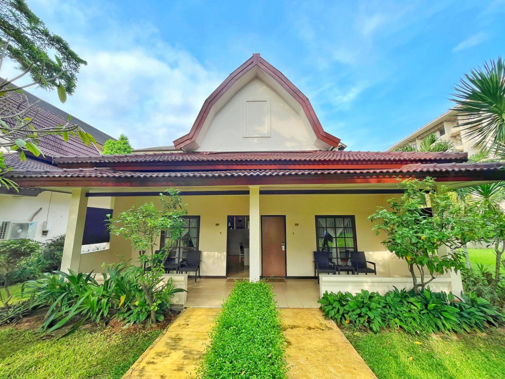 Lombok Garden Hotel Матарам Экстерьер фото