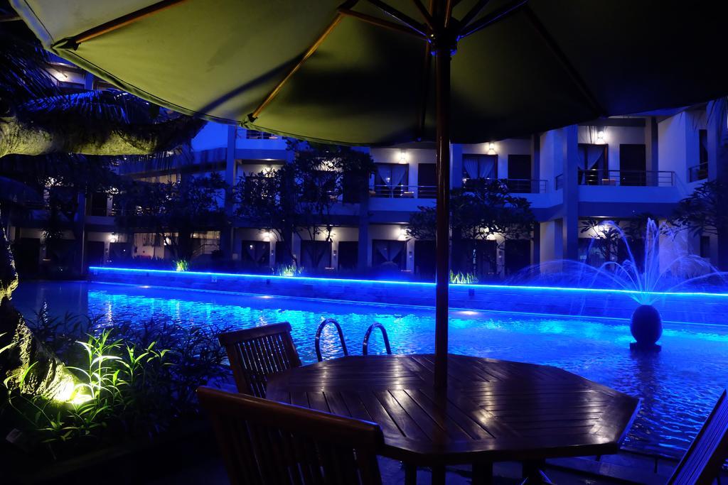 Lombok Garden Hotel Матарам Экстерьер фото